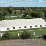 Nowoczesne namioty halowe: wszechstronne rozwiązanie na każdą okazję